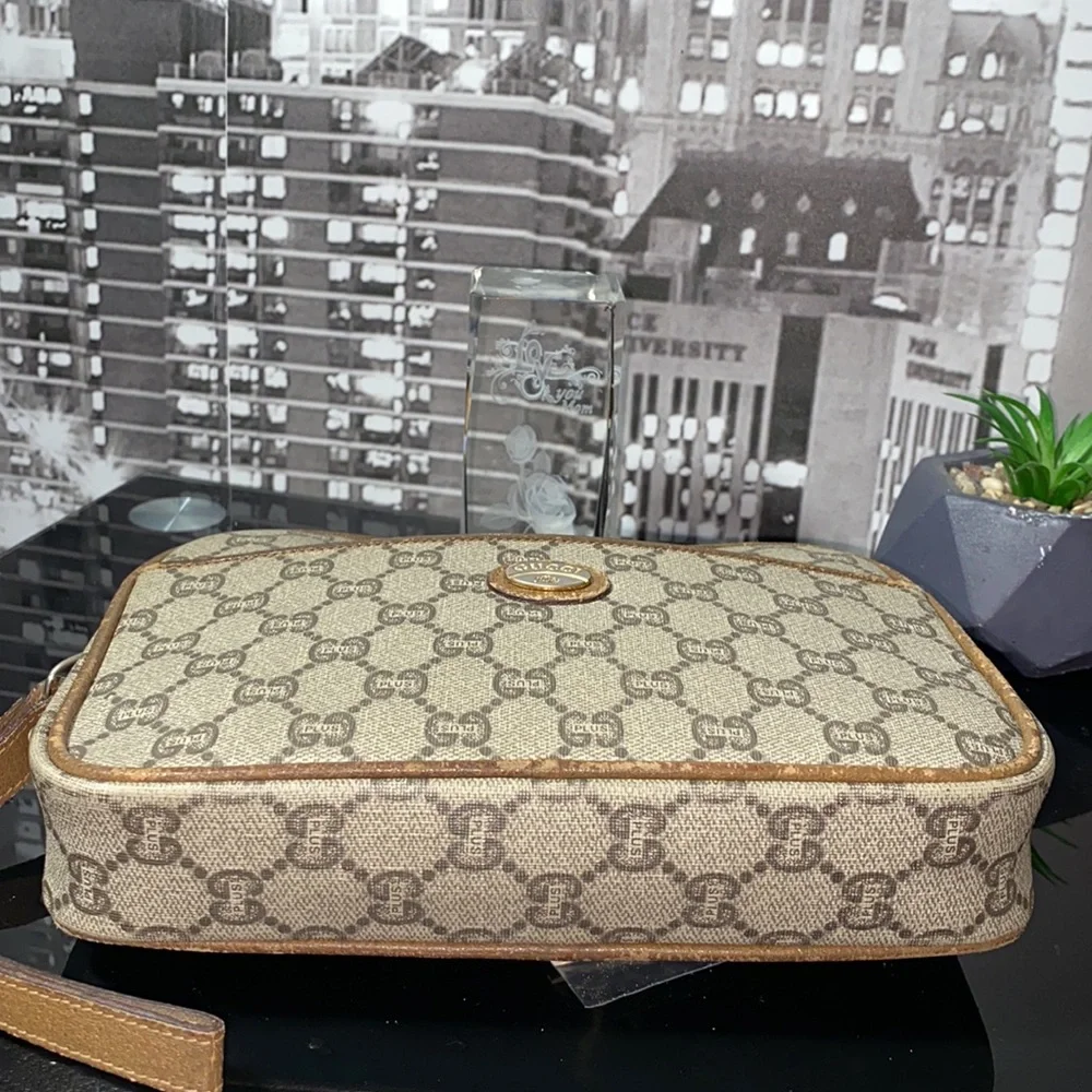 SOLDAuthentic Gucci GG Plus Bag - Picture 9 of 16
